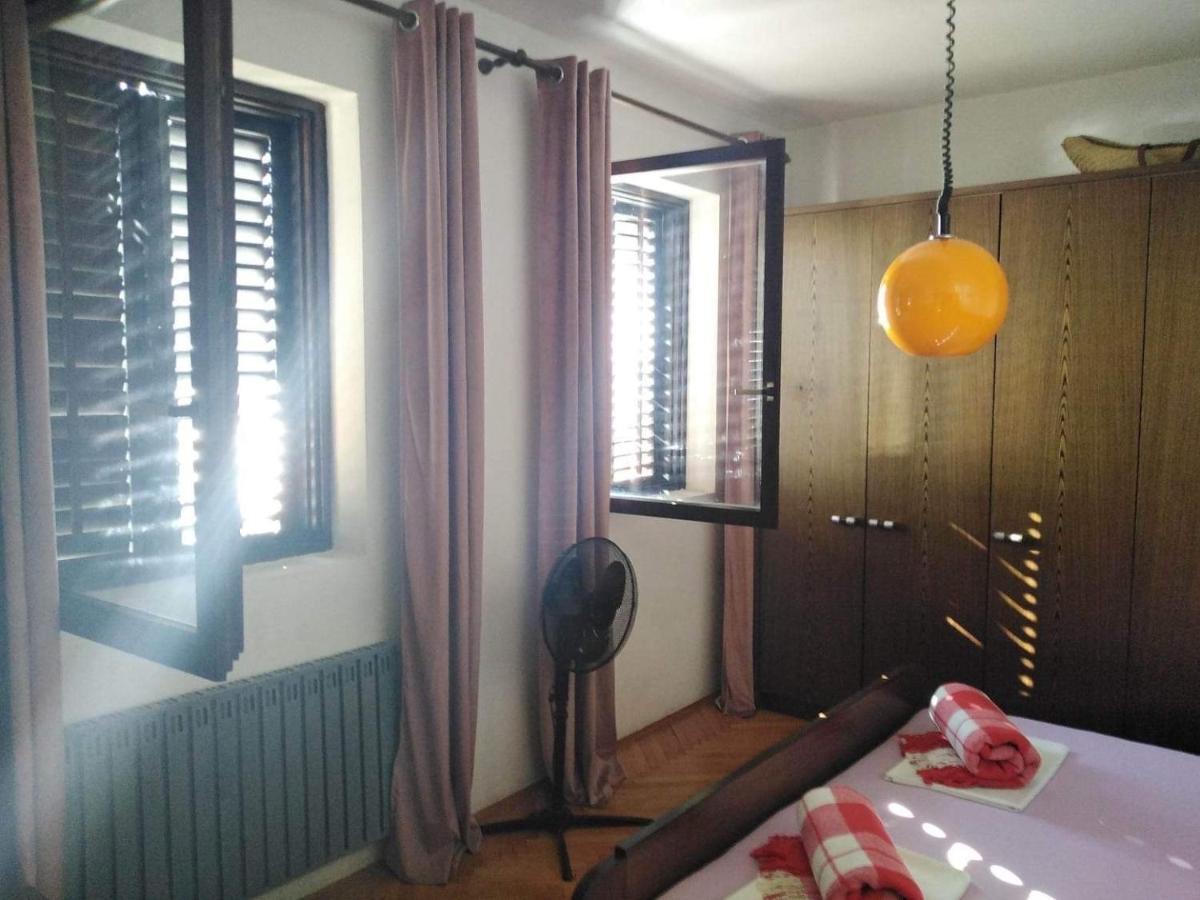 Apartment Franjo Senj  Eksteriør bilde
